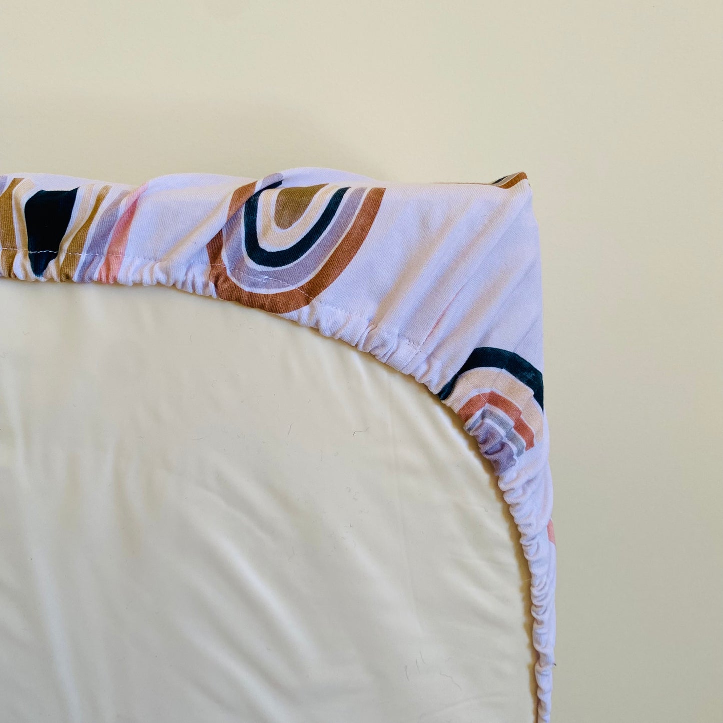 Bassinet & Change Mat Cover - Rainbows