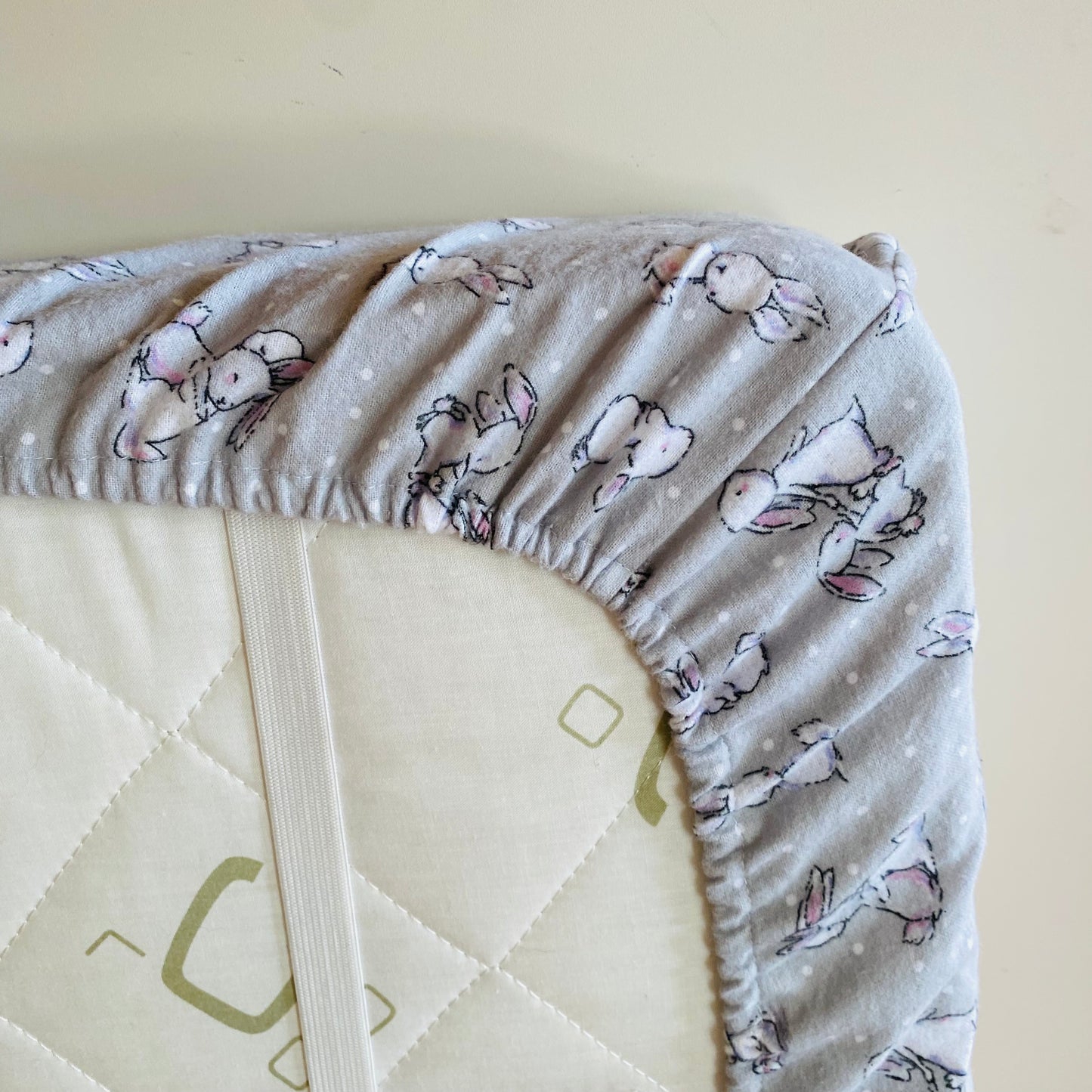 Flannel Fitted Cot Sheet - Gray Bunny