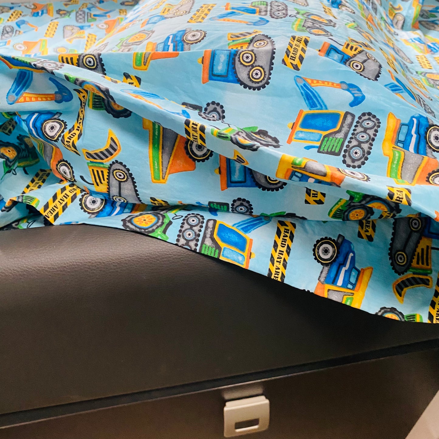 Caravan Bunk Fitted Sheet - Dump Trucks