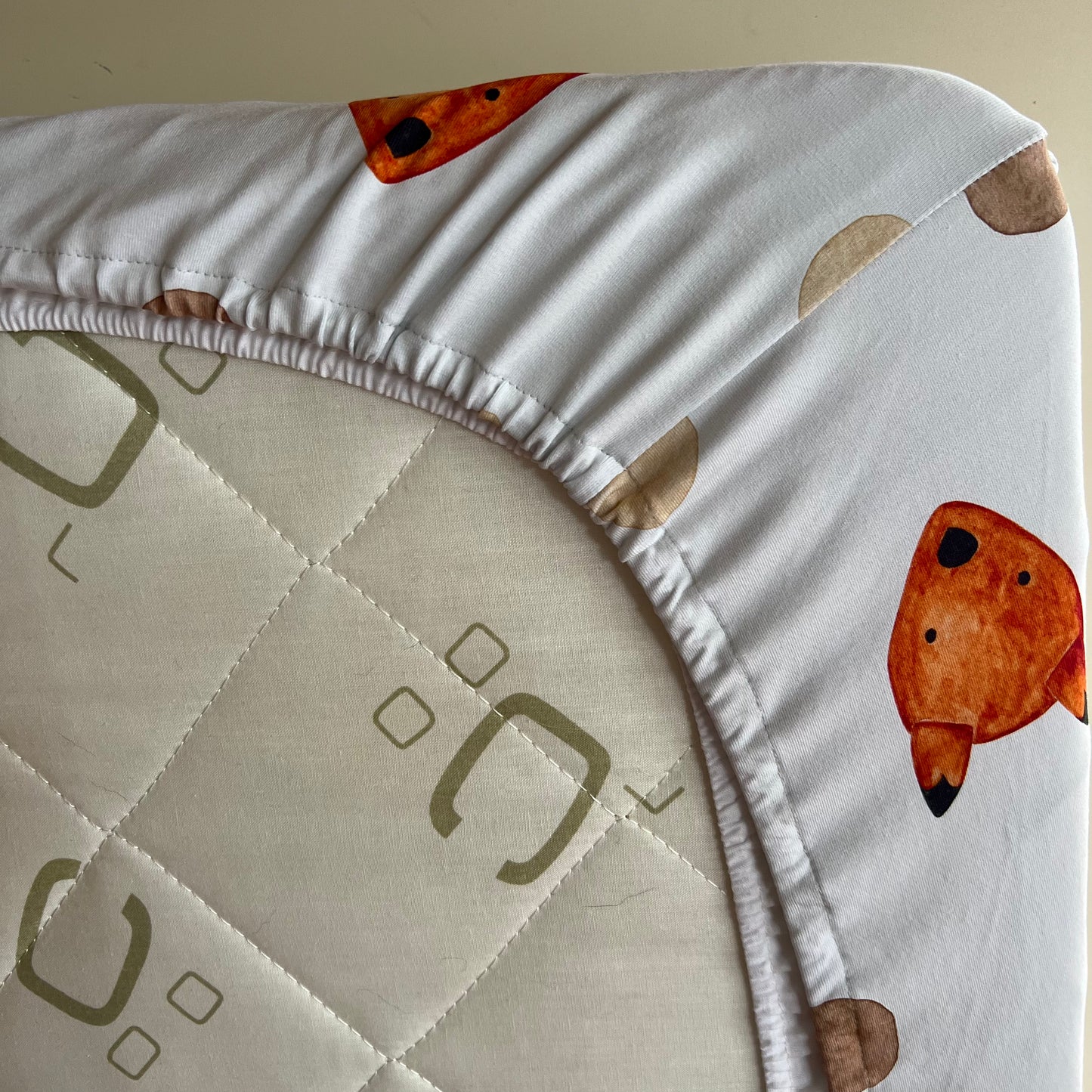 Fitted Cot Sheet - Cotton Jersey Spotty Fox