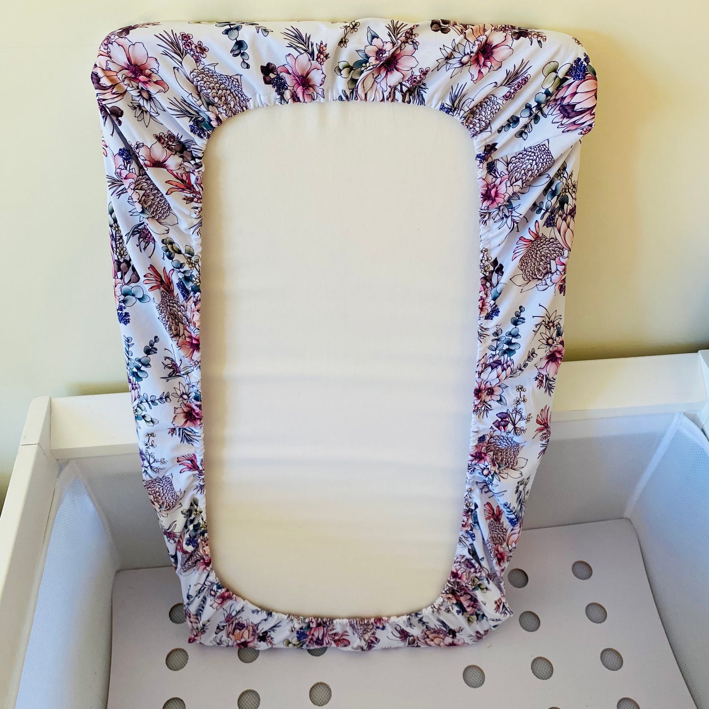 Bassinet & Change Mat Cover - Wild Proteas