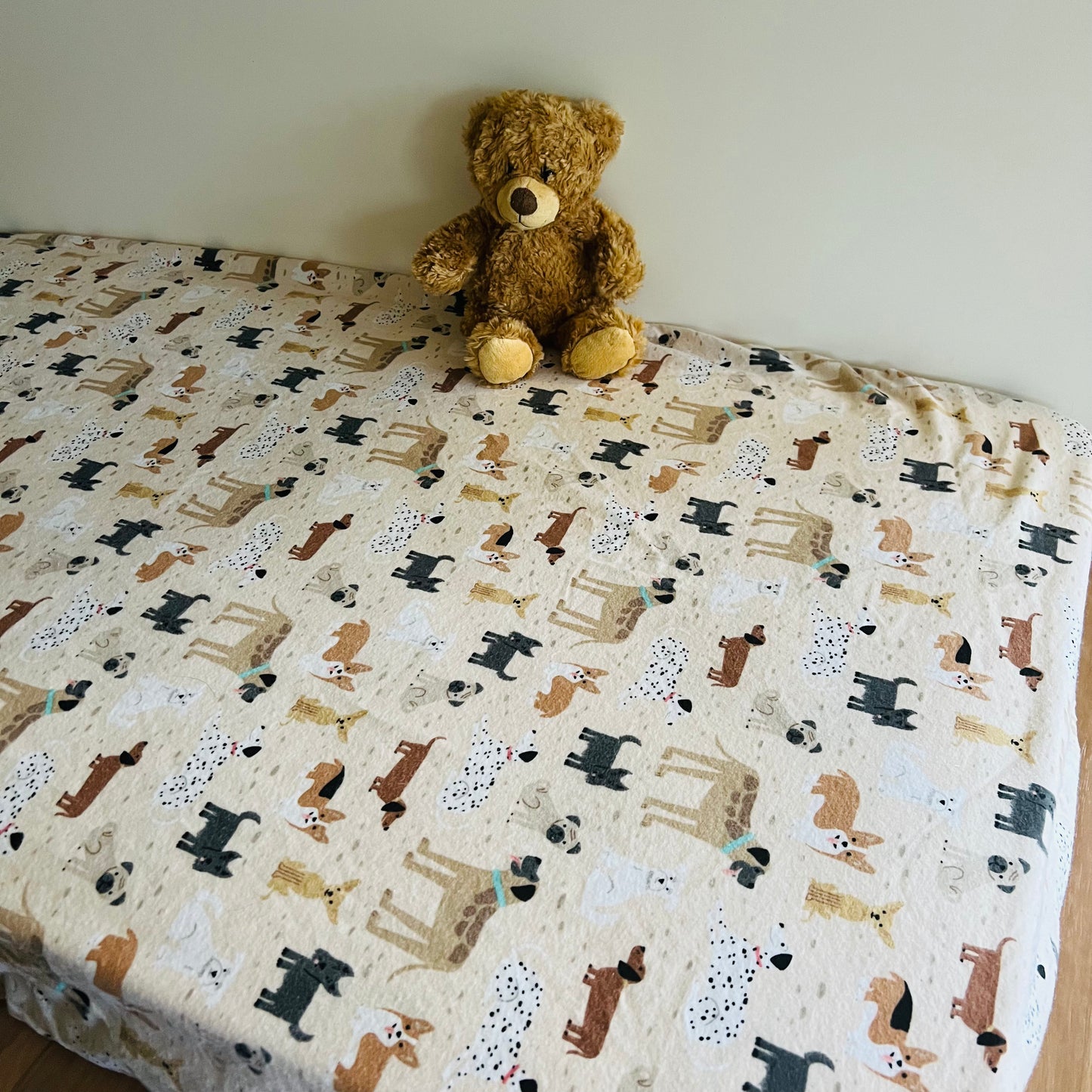 Flannel Fitted Cot Sheet - Doggies