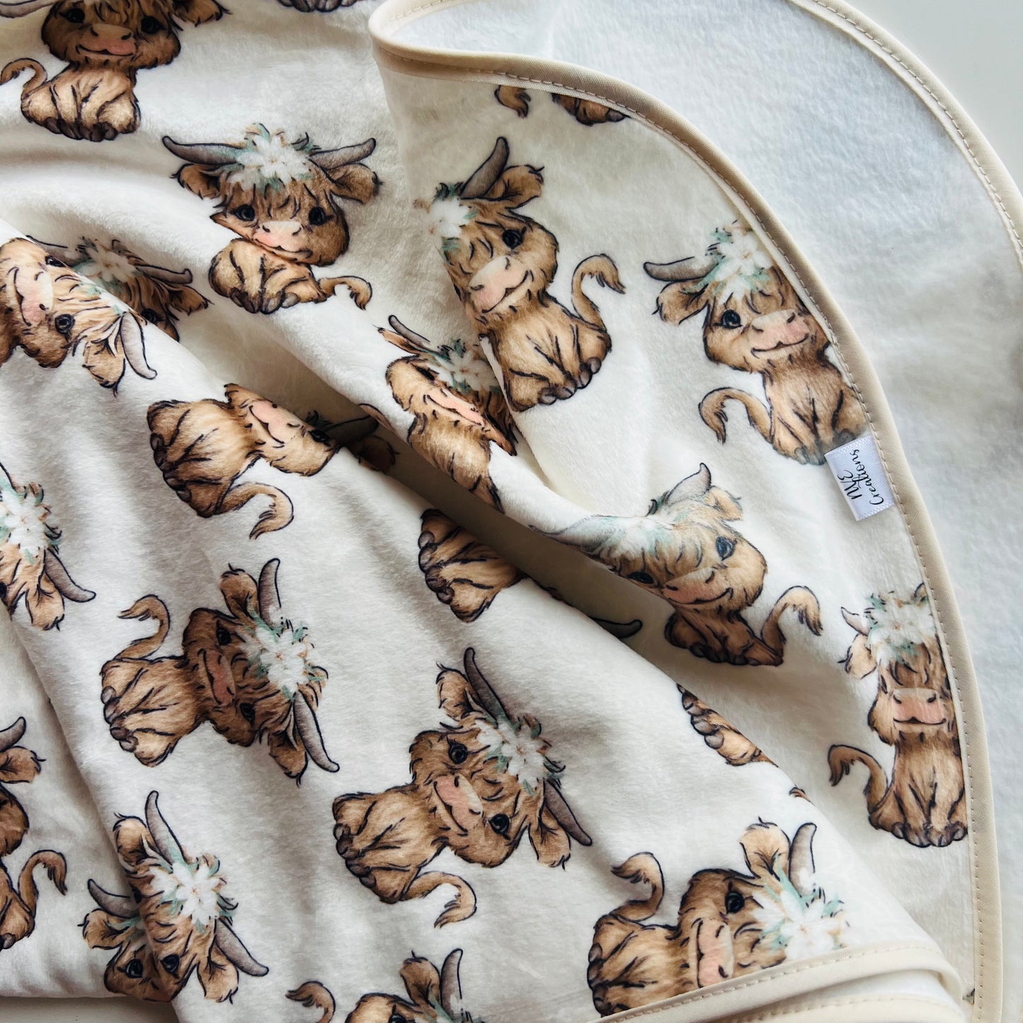 Double Sided Minky Blanket - Highlander White Roses