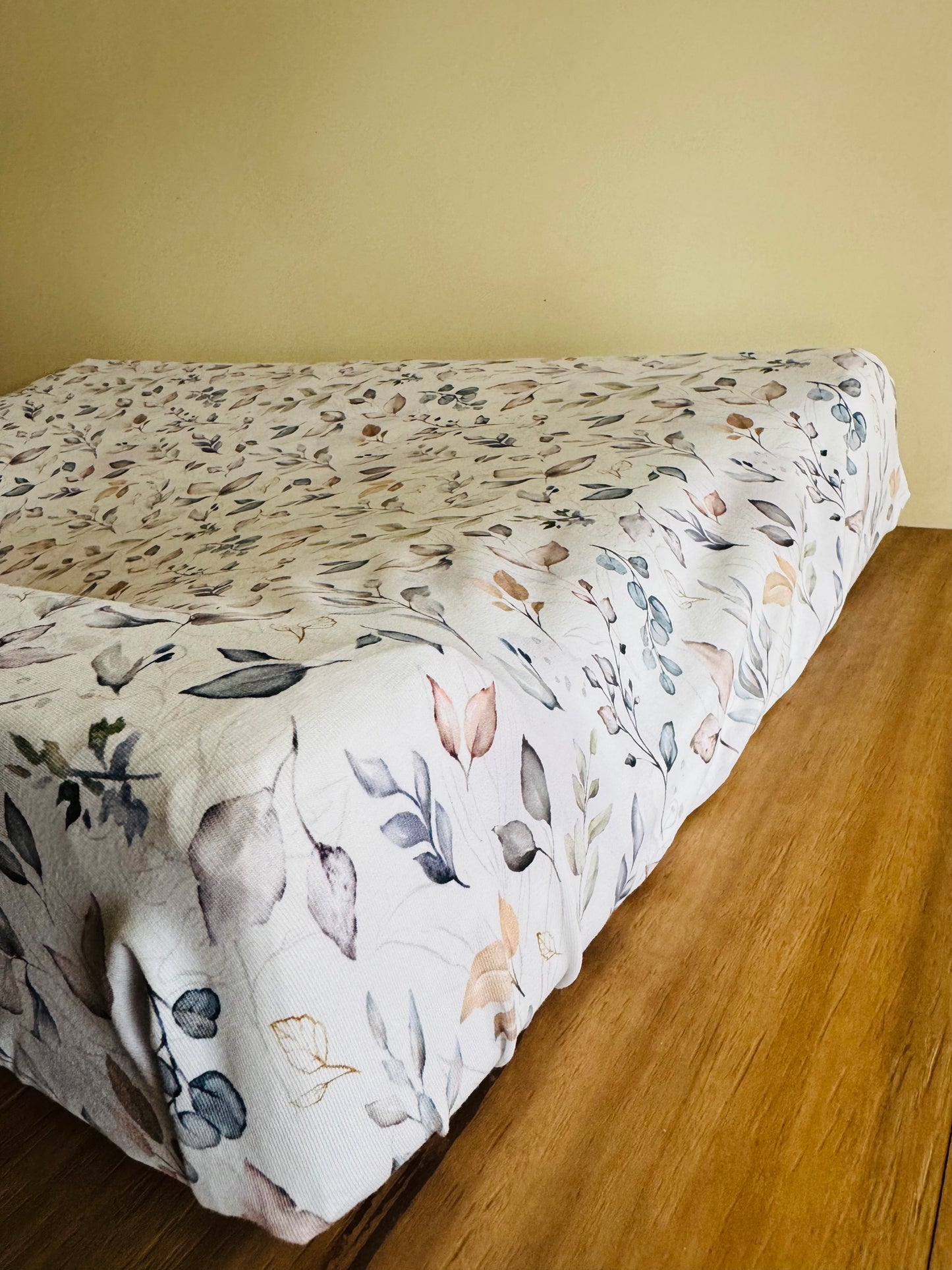 Bassinet & Change Mat Cover - Nature Leaves
