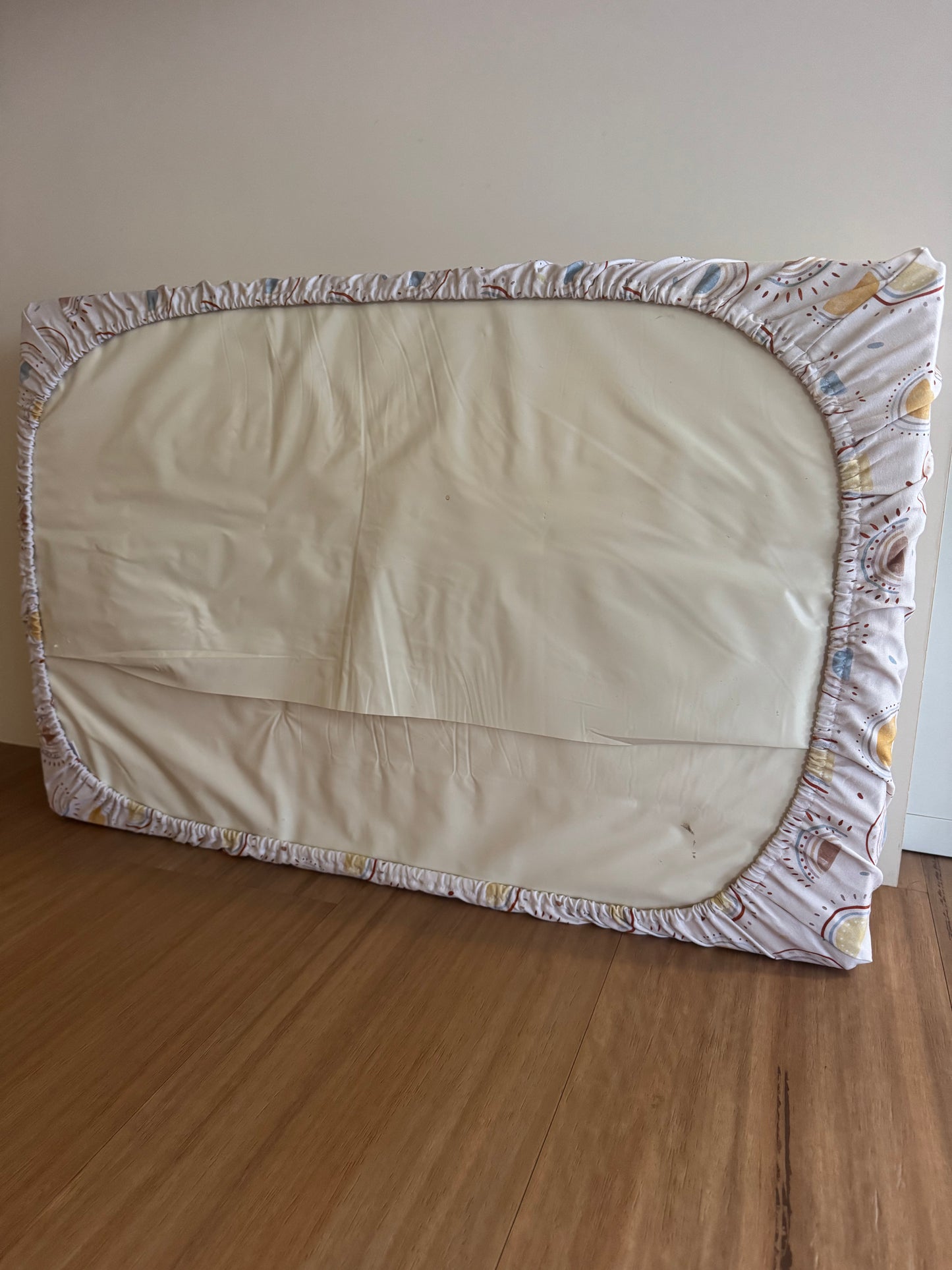 Bassinet & Change Mat Cover - Rainbow Suns