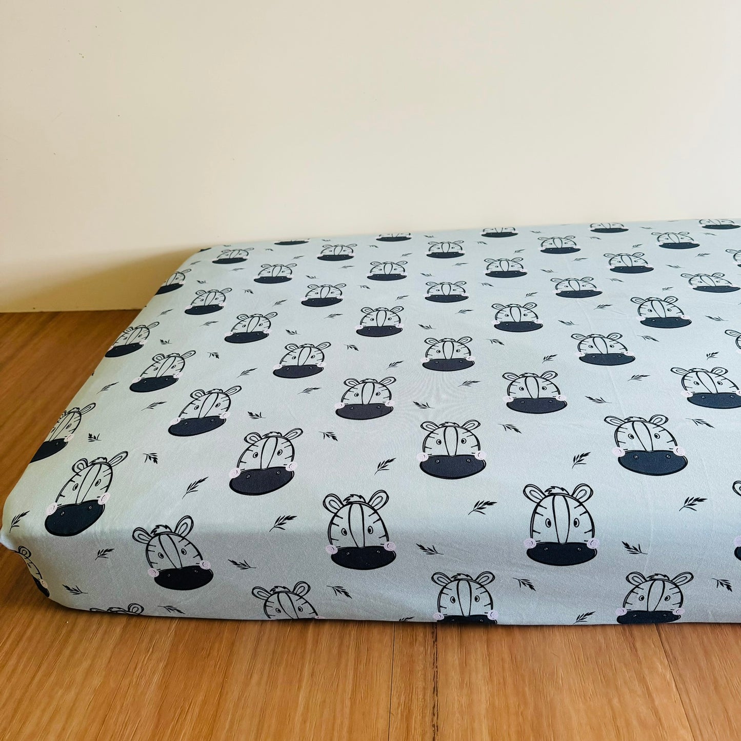 Fitted Cot Sheet - Cotton Jersey Zebra