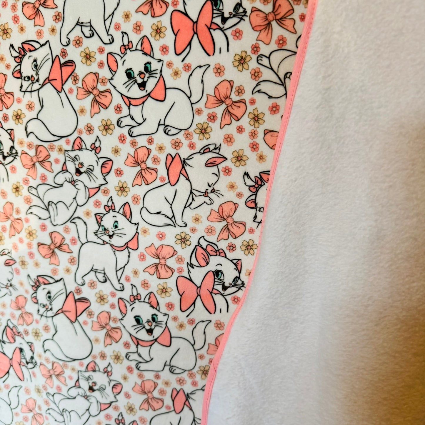 Double Sided Minky Blanket - Marie Kitty